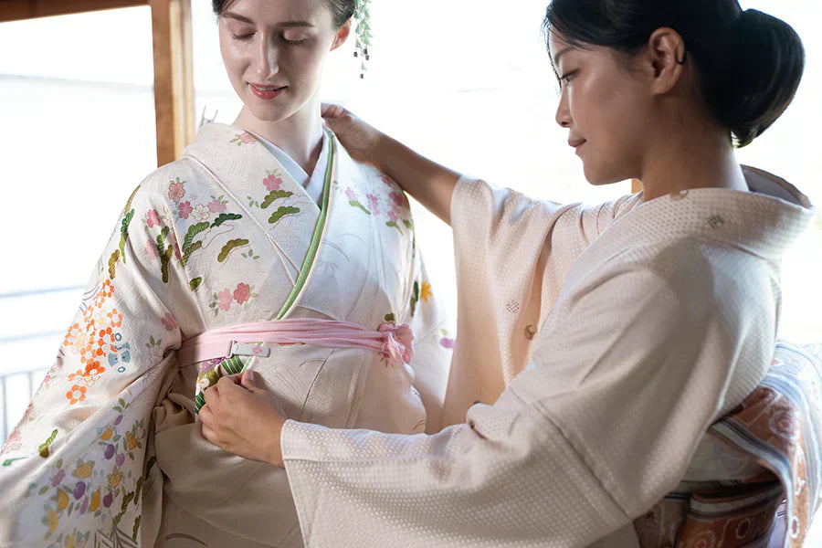 How to Order a Custom-Made Kimono (Including Tips for Tall or Curvy Sizes!)