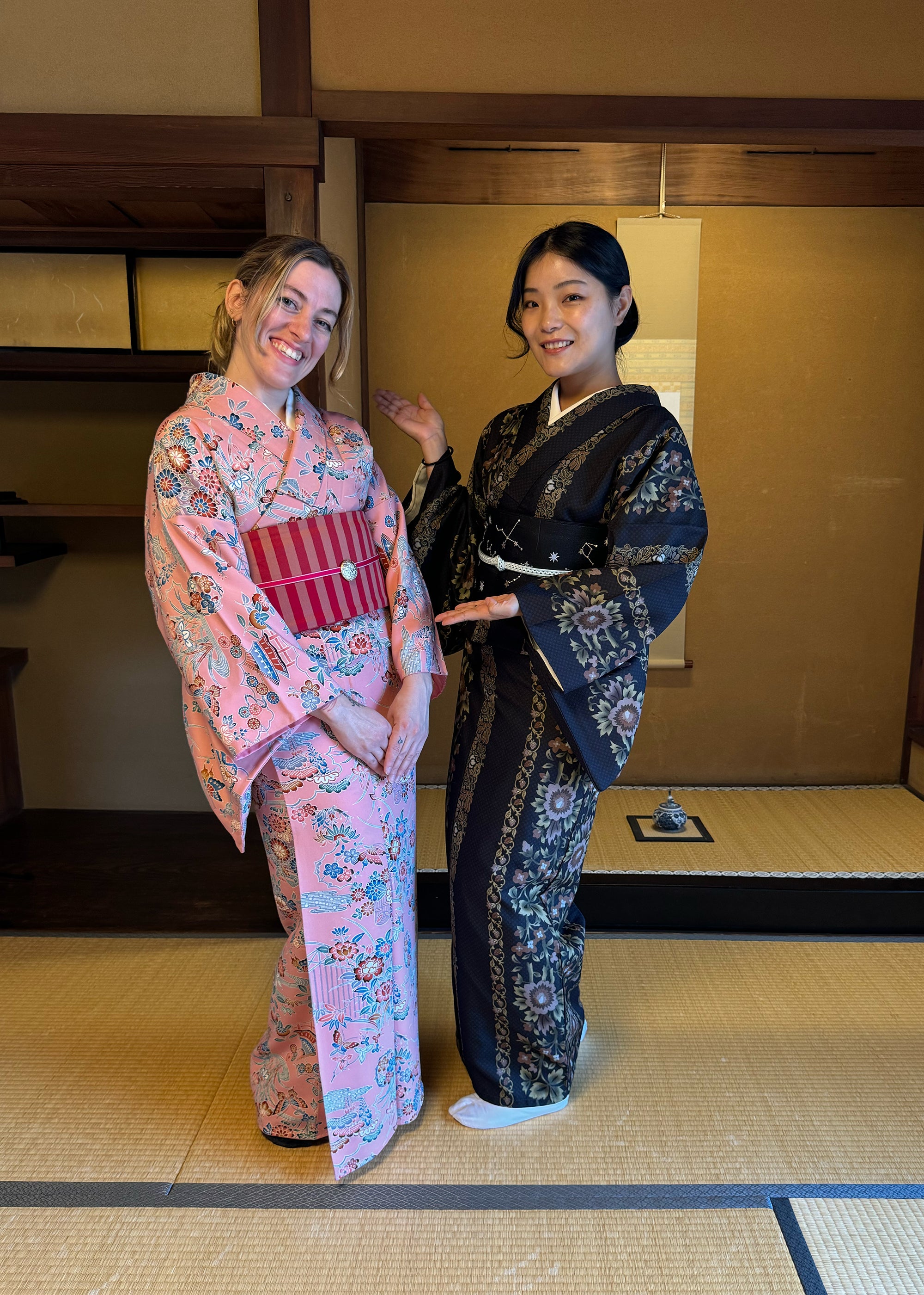 Kimono Dressing Lessons with Harumi (in Kyoto)
