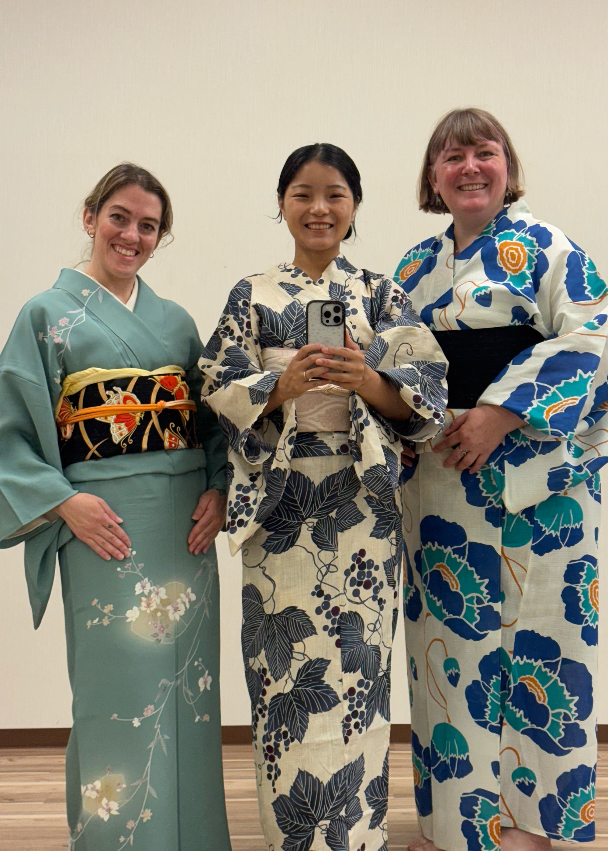 Kimono Dressing Lessons with Harumi (in Kyoto)
