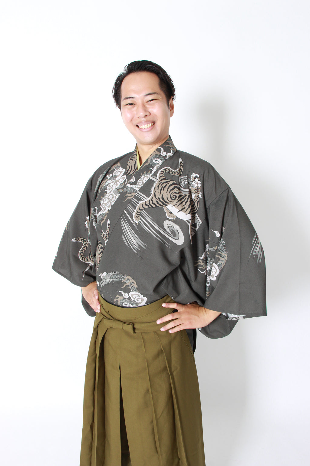 Ryuko (Dragon & Tiger) Pattern Han-gi (Half Kimono Top)