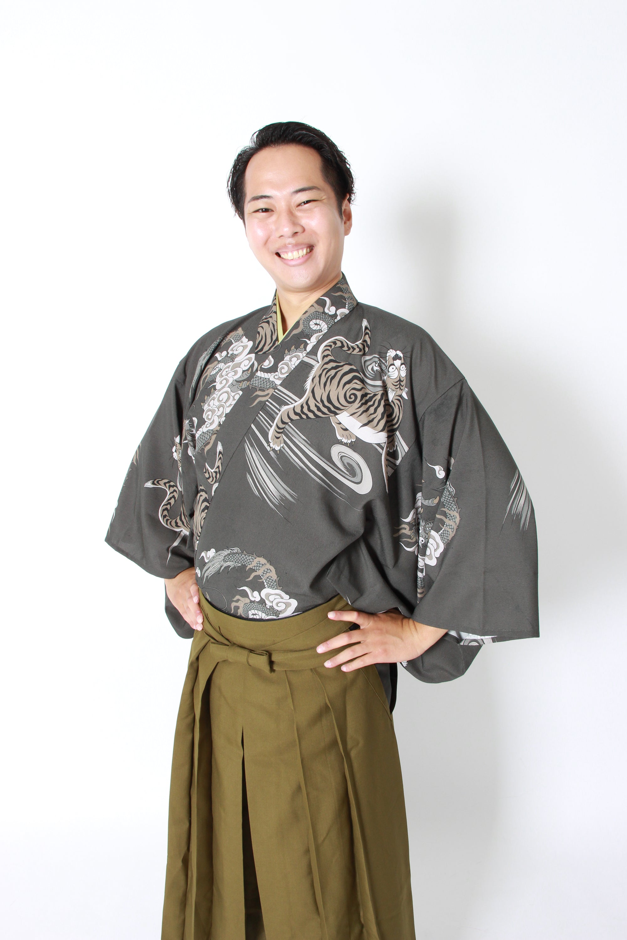 Ryuko (Dragon & Tiger) Pattern Han-gi (Half Kimono Top)